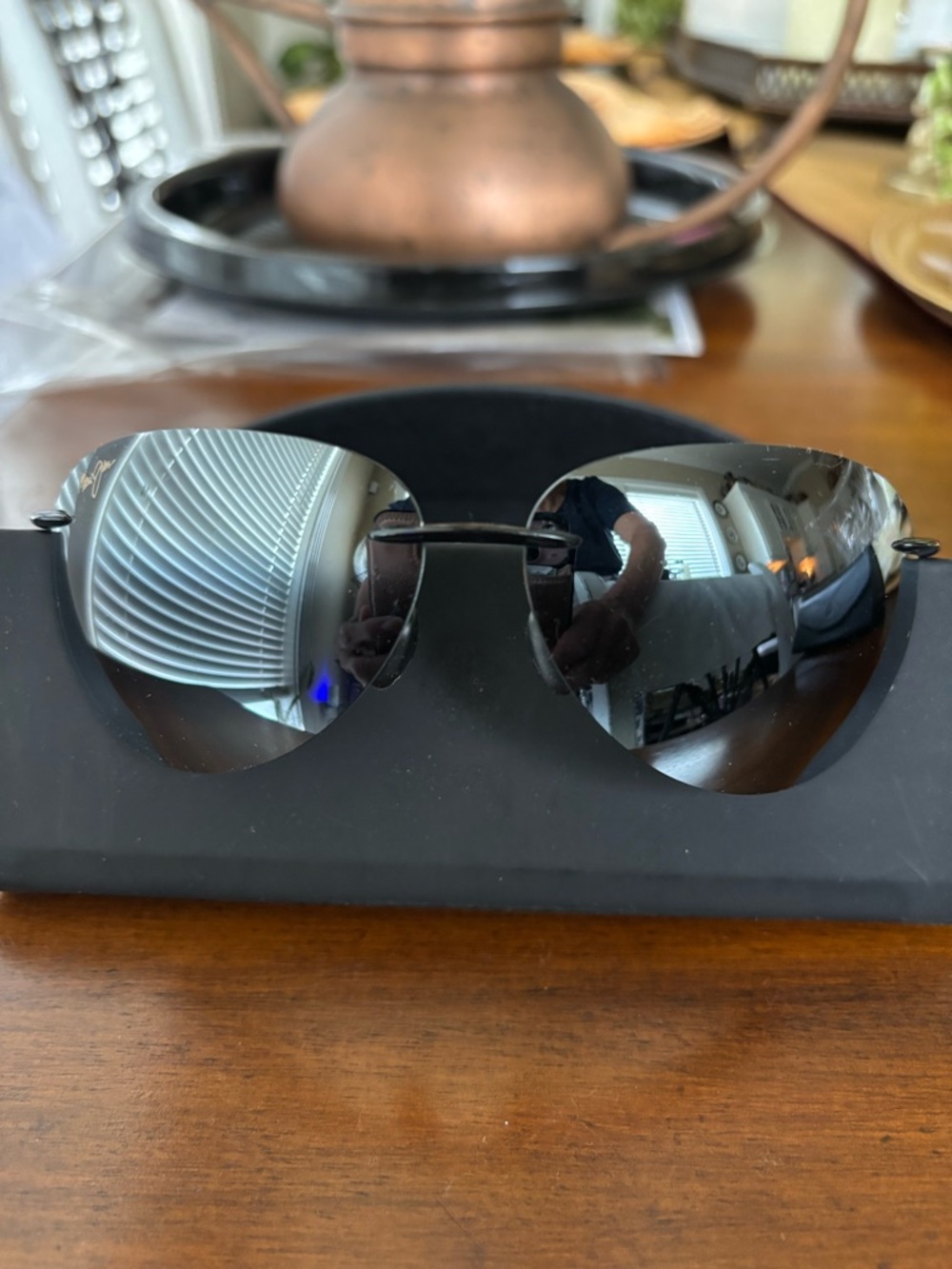 *HOT* New Maui Jim Sugar Beach polarized black unisex sunglasses with slim frame